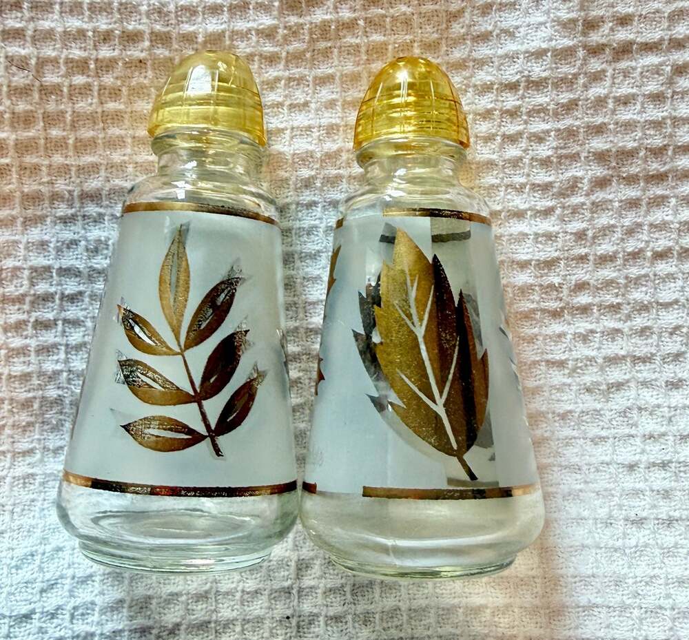 Mid Century Modern Frosted Glass Salt & Pepper Shakers w/ Gold Leaf Pattern